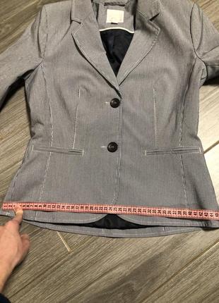 Пиджак в полоску с подкладкой как новый6 фото