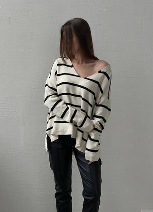Светр в полоску