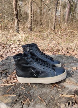 Жіночі черевики bogner