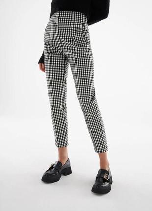 Брюки в клетку на высокой посадке zara