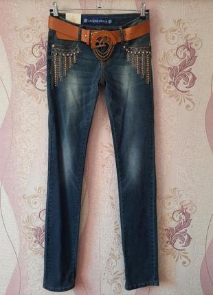 Новые синие джинсы с вышевкой бисером/стразами и с поясом зауженные скини слим