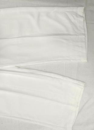 Білі кюлоти з гудзиками укорочені брюки зі стрілками f&f4 фото