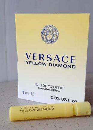 Versace yellow diamond💥оригінал мініатюра пробник mini spray 1 мл книжка2 фото