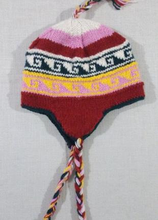 Тепла вовняна шапка