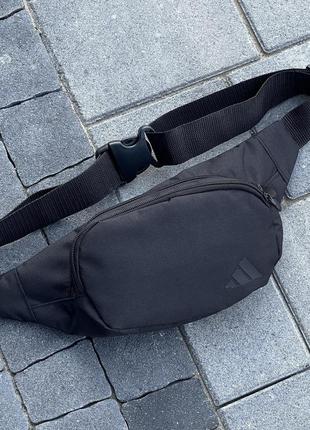 Бананка черная adidas