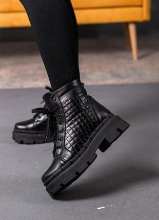 Теплые женские ботинки на зиму,берцы,берцы кожаные черные зимние (зима 2022-2023) для женщин,стильные,удобные,комфортные1 фото