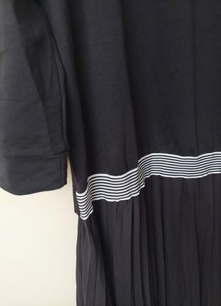 Платье миди черное свитшот с плиссировкой3 фото