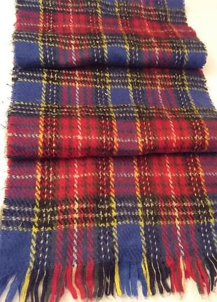 Эффектный мягкий и теплый шарф классический принт