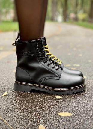 Осінь жіночі сапожки dr. martens 14602 фото