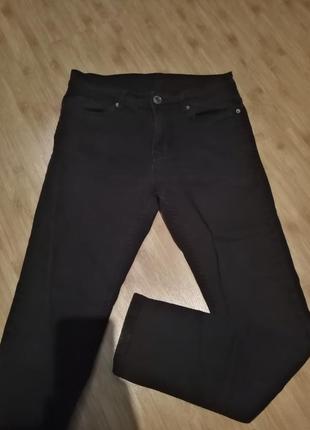 Джинси жіночі