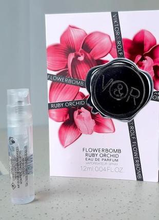 Viktor & rolf flowerbomb ruby orchid💥оригінал мініатюра пробник mini spray 1,2 мл книжка