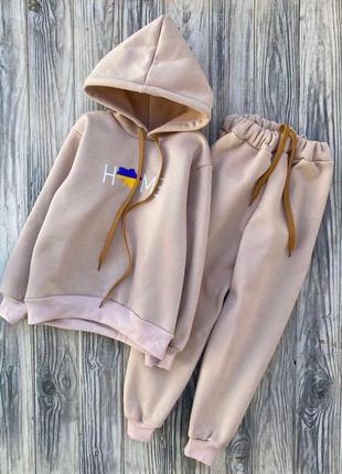 Теплий спортивний костюм на флісі для наших принцес.