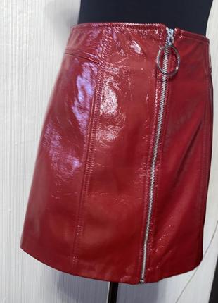 Красная лаковая юбка на замке секси2 фото