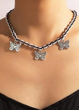 Ланцюжок на шию метелики, біжутерія, украшние на шию в сріблястому кольорі