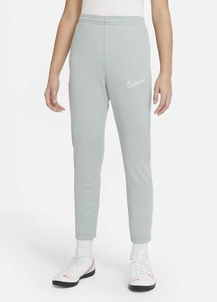 Спортивні штани nike dri-fit kids  training pants1 фото