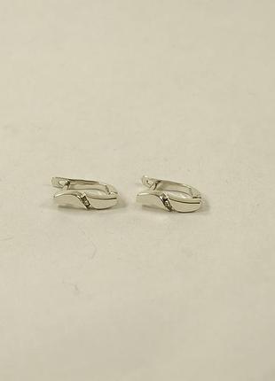 Серьги из серебра с бриллиантом