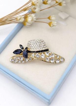 Брошь женская летняя шляпка, с камнями, нарядная