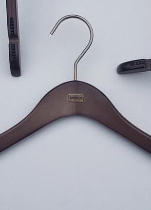 Плечики вішалки тремтевого вішака mainetti mexx з антиковзною гумкою кольору під червоне дерево, довжина 33 см