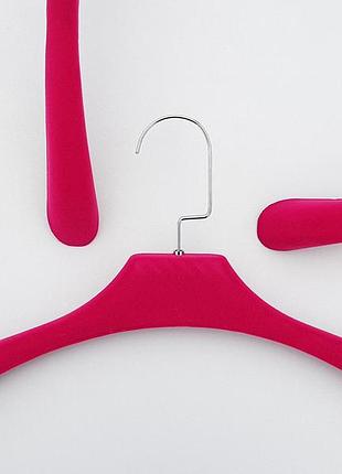 Плечики вешалки тремпеля флокированные (бархатные, велюровые) розового цвета, длина 42 см