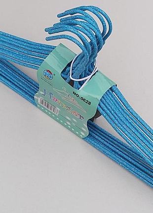 Плічка вішалки тремпеля дріт в порошкового фарбування блакитного кольору, довжина 43,5 см, в упаковці 10 штук1 фото
