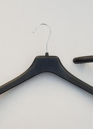 Плечики  вешалки  тремпеля v-p2 черного цвета, длина 45 см