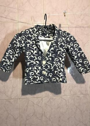 Піджак на дівчинку