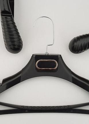 Плечики вешалки тремпеля tzp8830 с антискользящим ребристым плечом черного цвета, длина 38,5 см