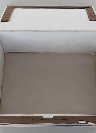 Коробка-органайзер коричневого кольору ш 44 *д 34 *24 см. для зберігання одягу, взуття чи невеликих предметів5 фото