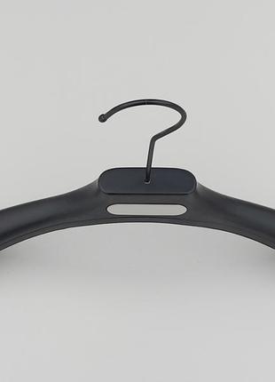 Плічка вішалки тремпеля pu45 з антиковзаючим ребристим плечем чорного кольору, довжина 45 см3 фото
