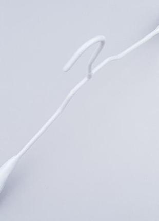 Плечики вешалки тремпеля металлический в силиконовом покрытии широкий белого цвета, длина 43 см