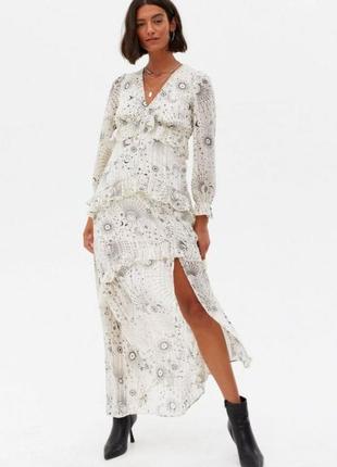New look petite white mystic многоуровневое длинное платье с рюшами(размер 12-14)1 фото