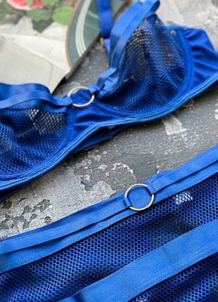Комплект нижнего белья синий с поясом в крупную сетку7 фото