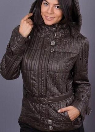 Легка куртка жіноча демісезонна  на блискавці, куртка жіноча з капюшоном коротка, осінні куртки жіночі
