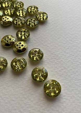 Пуговица блузочная кристал светло зеленая 10мм пластик