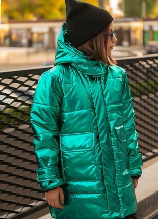 Стильна зимова подовжена куртка на підлітка7 фото
