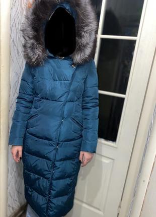 Зимний пуховик с натуральным мехом верхняя одежда