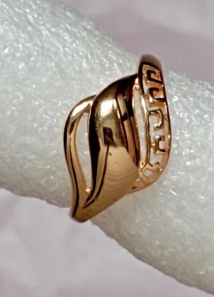Кольцо 19 р мед золото