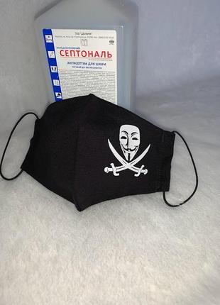 Маска чорна з логотипом anonymous