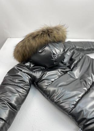 Зимове пальто на флісі всередині з хутром єнота до -30 морозу плащівка сіра під шкіру6 фото