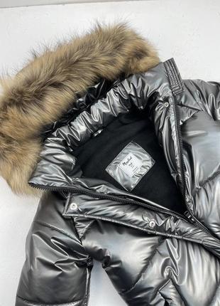 Зимове пальто на флісі всередині з хутром єнота до -30 морозу плащівка сіра під шкіру4 фото
