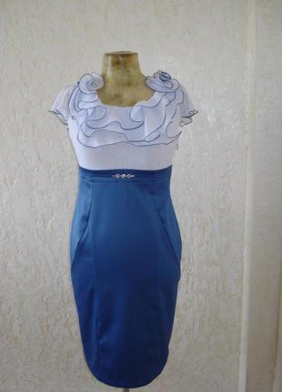 Нарядное сине-голубое платье с воланами. размер 42 украинский.1 фото