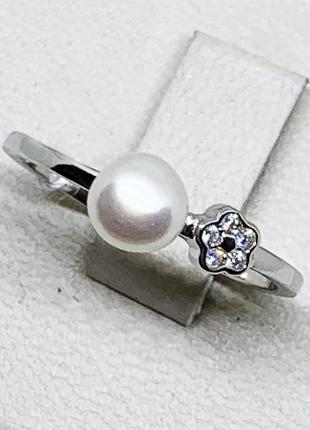 Кольцо серебряное с жемчугом и кубическим цирконием 16 1,53 г