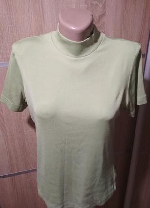 Водолазочка з коротким рукавом ніжного салатового кольору