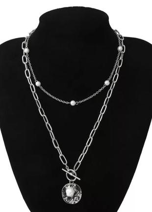 Многослойное ожерелье-цепочка с подвеской и искусственного жемчуга в серебряном цвете.2 фото