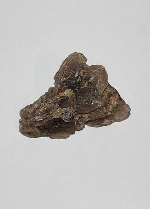 Рах-топаз камінь 54*44*20 мм. натуральний димчастий кварц