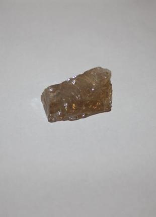 Рах-топаз камінь 43*27*23 мм. натуральний димчастий кварц
