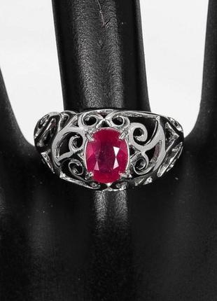 Серебряное кольцо с натуральным рубином7 фото