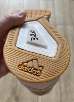 Кросівки adidas розмір 354 фото