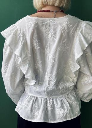 Нова хлопкова бавовняна біла блузка з пишними рукавами та рюшами2 фото