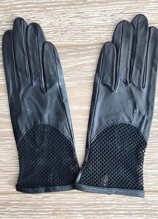 Сенсорные перчатки женские кожаные без подкладки с гипюром у запястья
